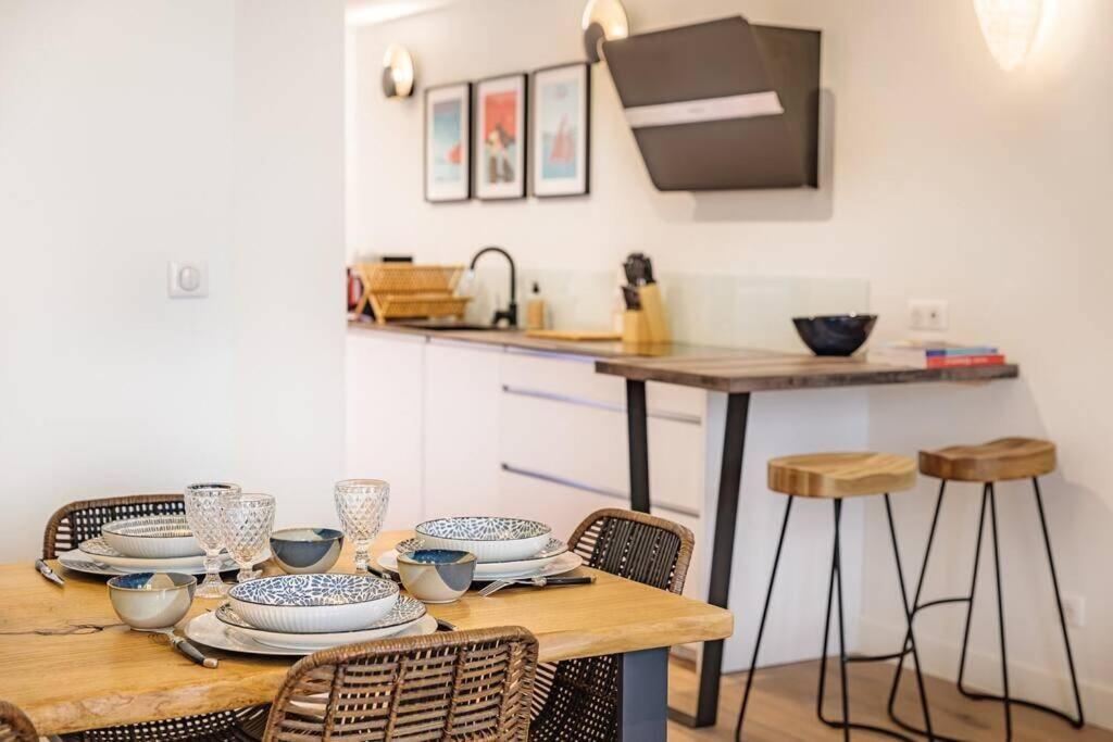 Appartement 5*, Climatise, Avec Terrasse Au Quartier Le Panier Marseille Luaran gambar