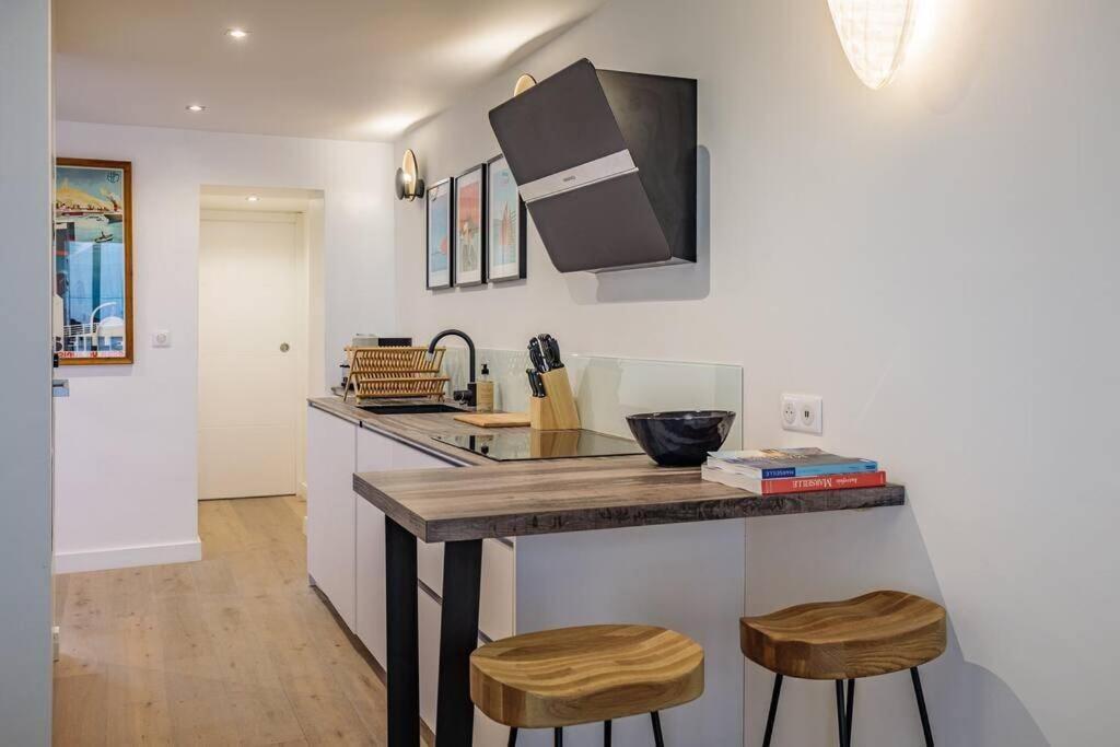 Appartement 5*, Climatise, Avec Terrasse Au Quartier Le Panier Marseille Luaran gambar